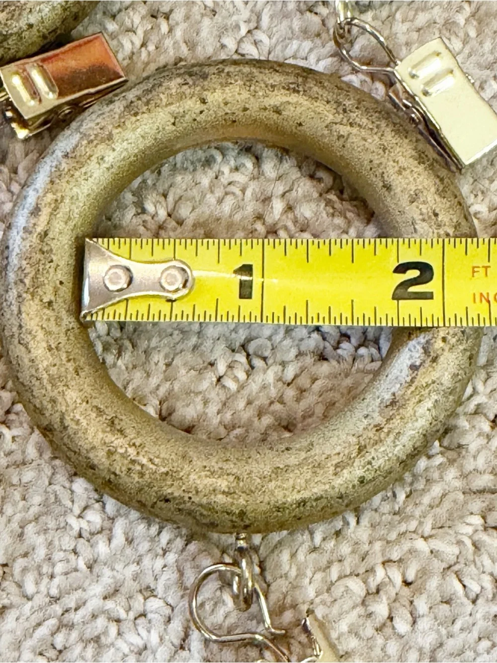 Speckled Golden Brown Wooden Curtain Rings Eye Hooks Clips Drapery Rod Round 17x